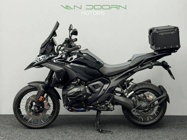 bmw - r-1300-gs-triple-black