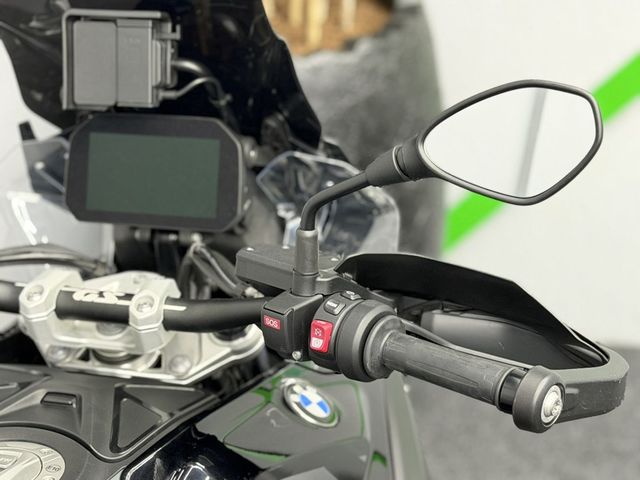 bmw - r-1300-gs-triple-black