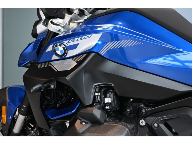 bmw - r-1300-r