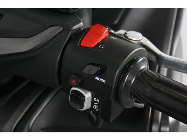 yamaha - tmax-tech-max-560