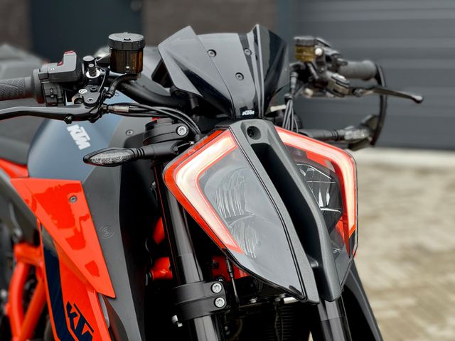 ktm - 1290-super-duke-r