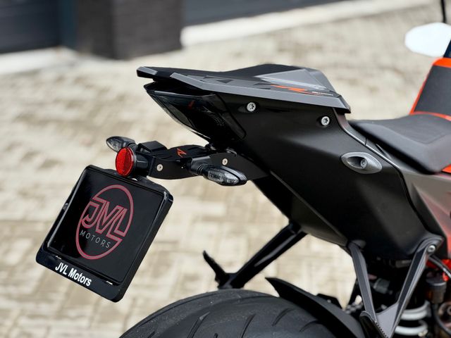 ktm - 1290-super-duke-r