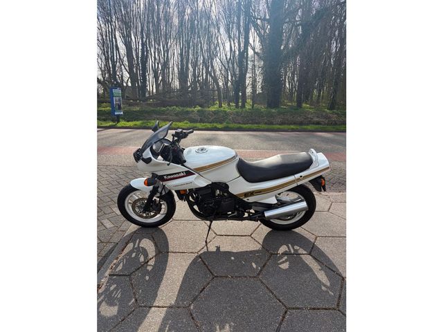 kawasaki - gpz-500-s