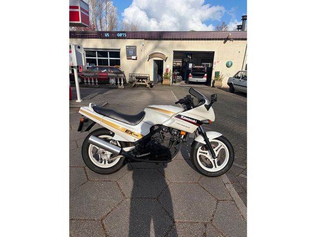 kawasaki - gpz-500-s