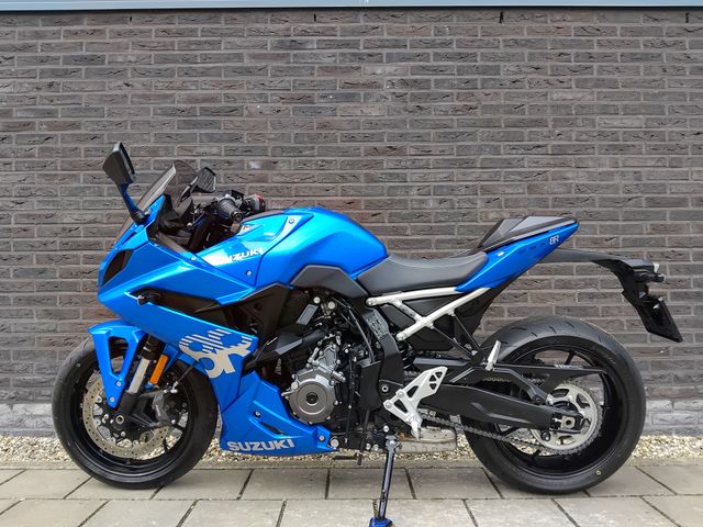 suzuki - gsx-8r