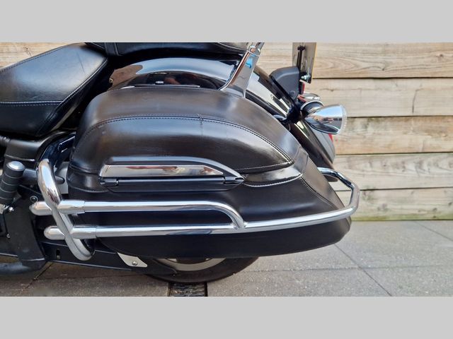 yamaha - xvs-1300-a-midnight-star