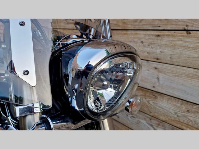 yamaha - xvs-1300-a-midnight-star