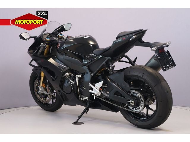 honda - cbr-1000-rr-r-fireblade-sp