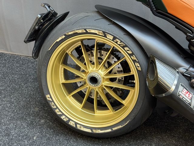 ducati - diavel