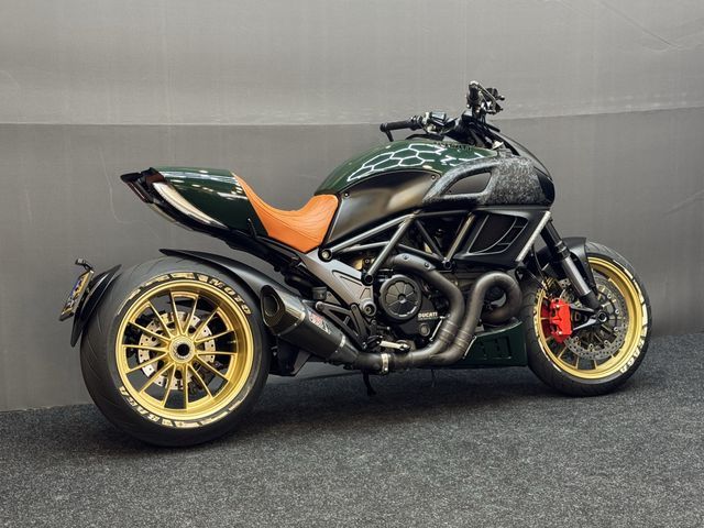 ducati - diavel