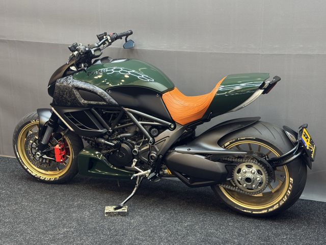 ducati - diavel