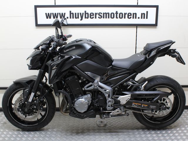 kawasaki - z900