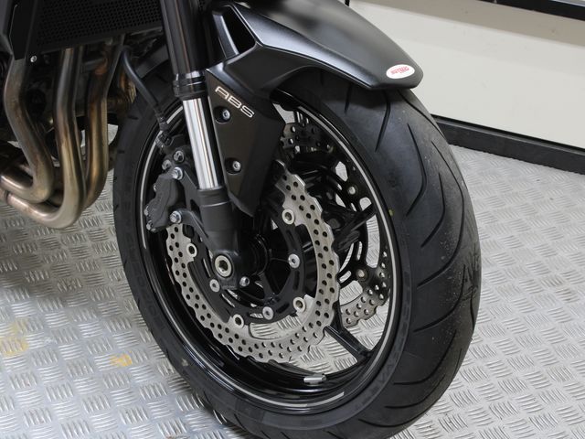 kawasaki - z900