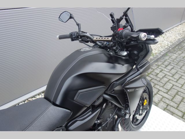 yamaha - tracer-700-abs