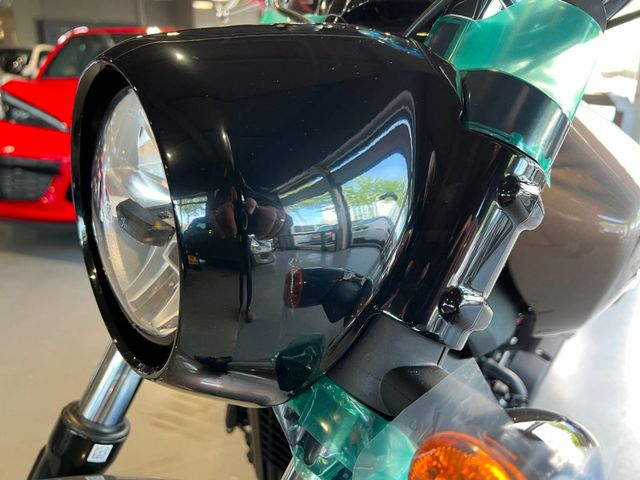 indian - scout-bobber-limited-tech