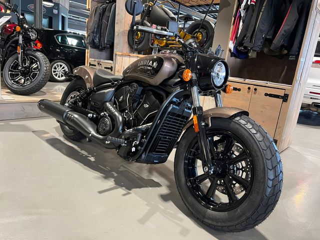 indian - scout-bobber-limited-tech