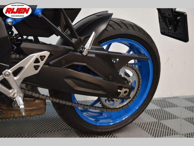 suzuki - gsx-8s