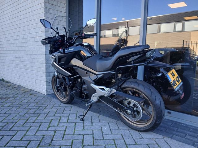 cfmoto - 700-mt