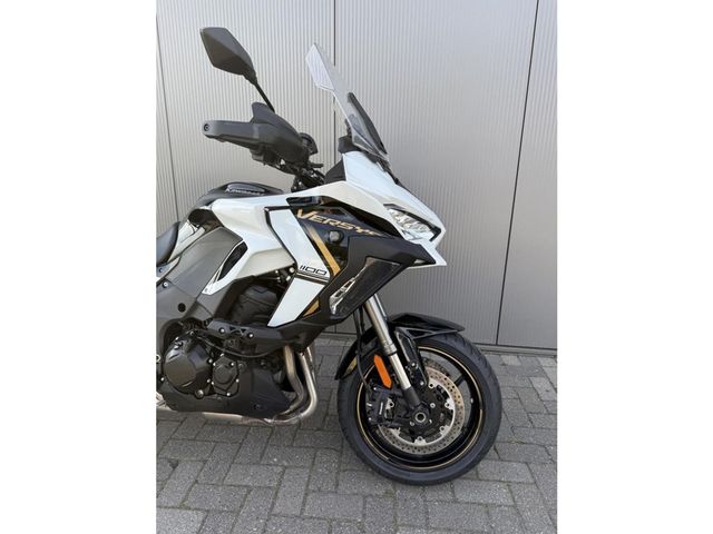 kawasaki - versys-1100-se