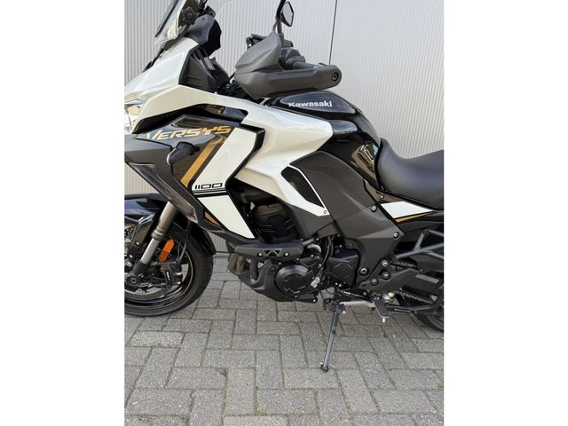 kawasaki - versys-1100-se
