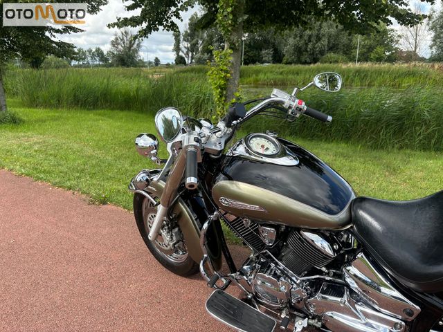 yamaha - xvs-1100-a-dragstar-classic