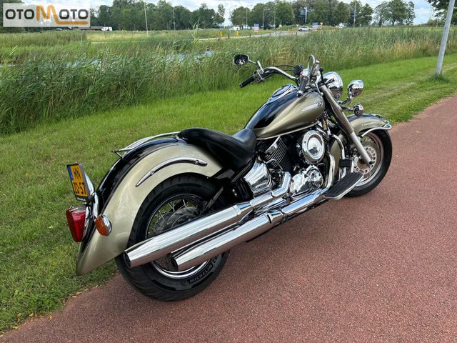 yamaha - xvs-1100-a-dragstar-classic