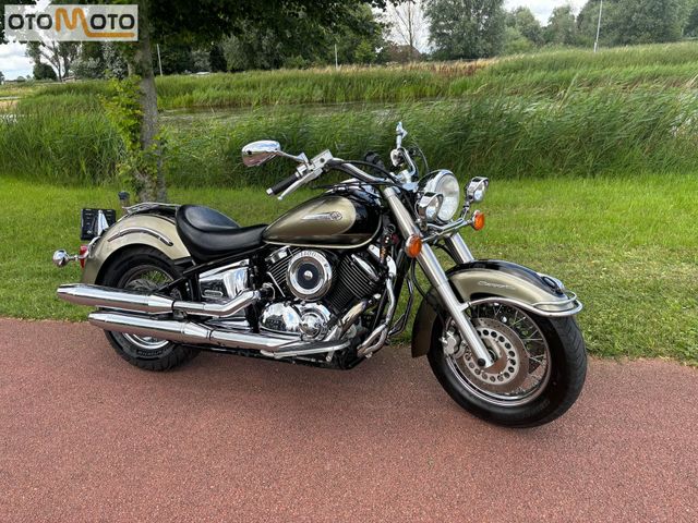yamaha - xvs-1100-a-dragstar-classic