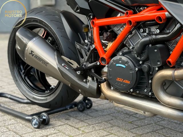 ktm - 1290-super-duke-r