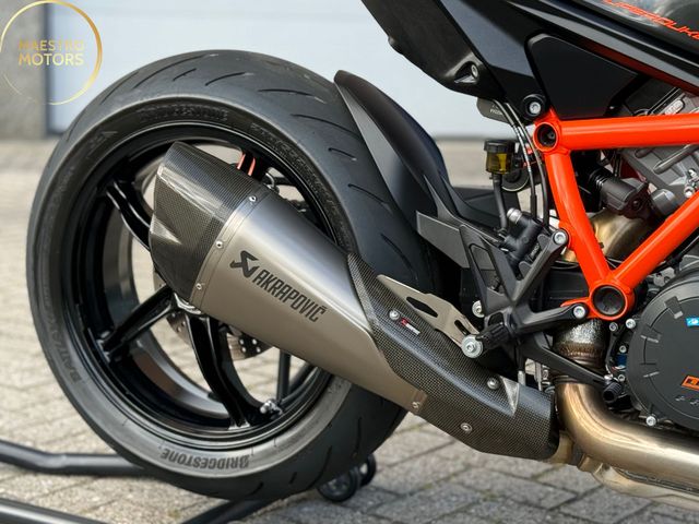 ktm - 1290-super-duke-r