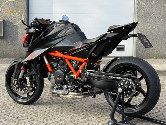 ktm - 1290-super-duke-r