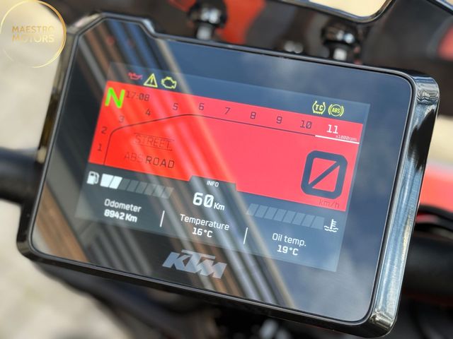 ktm - 1290-super-duke-r