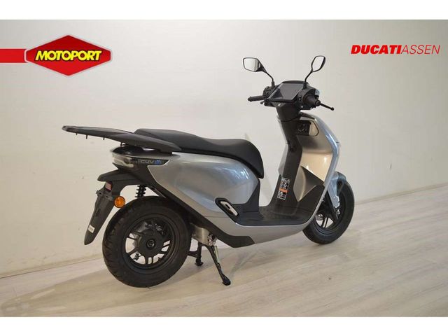 honda - cuv-e