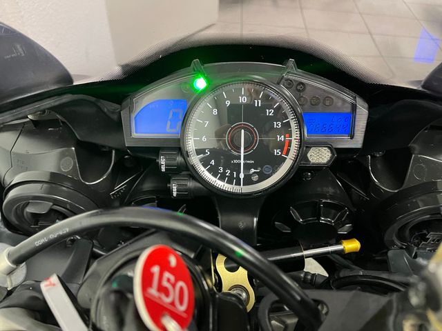 yamaha - yzf-r1