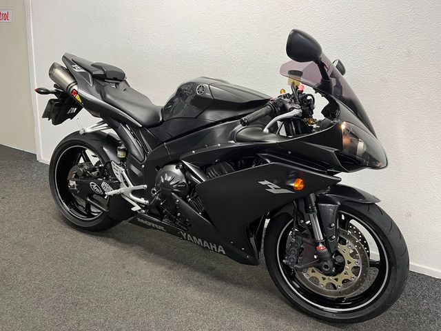 yamaha - yzf-r1