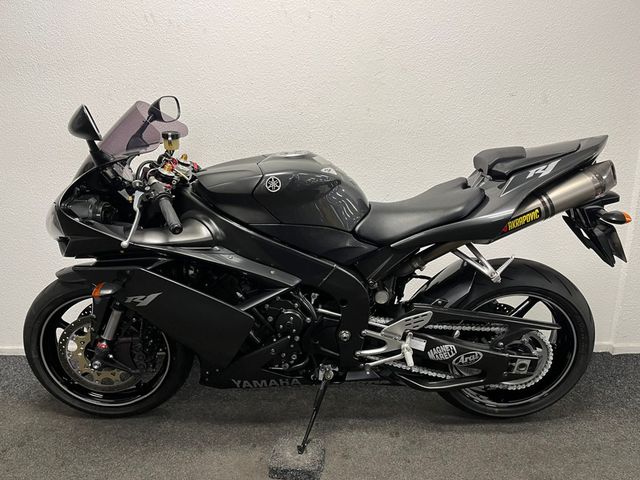 yamaha - yzf-r1