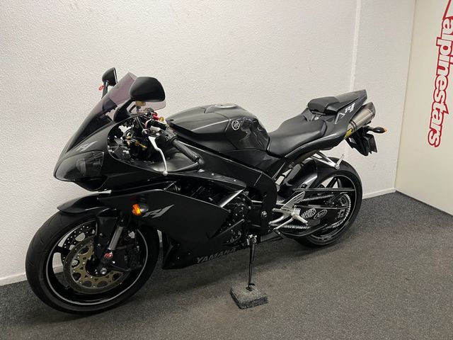 yamaha - yzf-r1