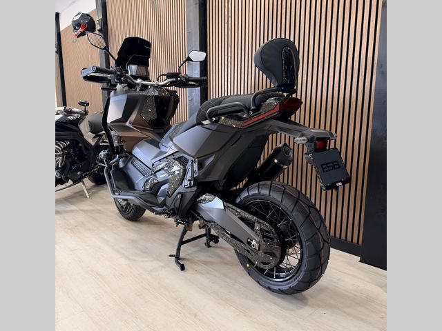 honda - x-adv-special-edition