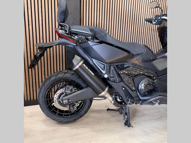 honda - x-adv-special-edition