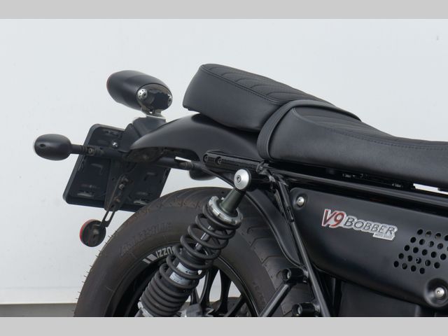 moto-guzzi - v-9-bobber