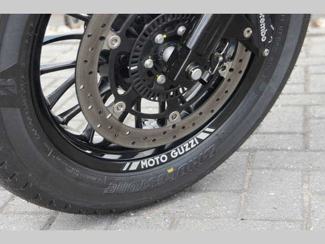 moto-guzzi - v-9-bobber