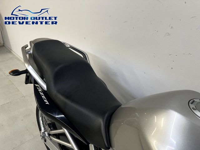 yamaha - fzs-600-fazer