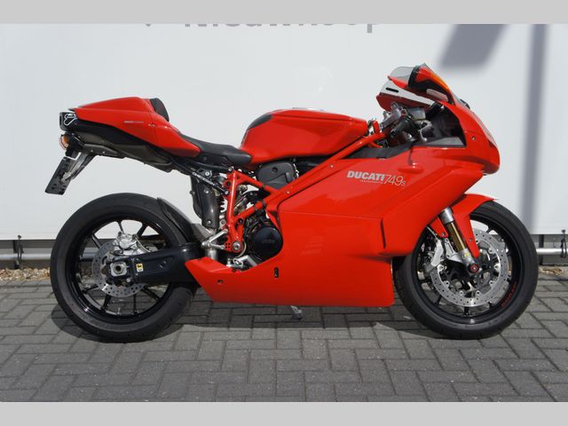 ducati - 749-s