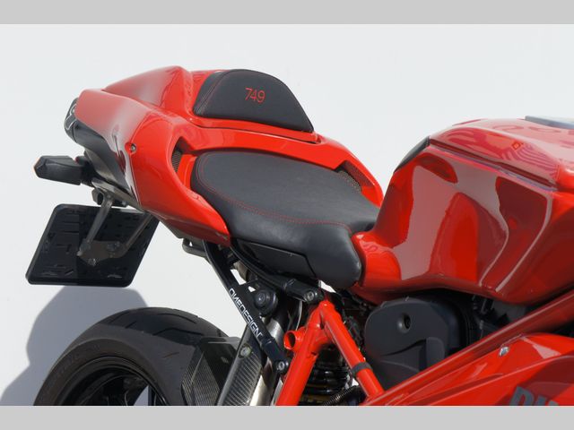 ducati - 749-s