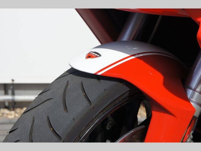 ducati - 749-s