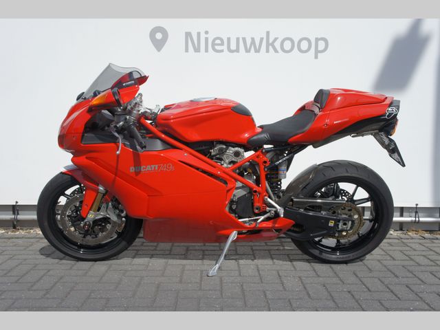 ducati - 749-s