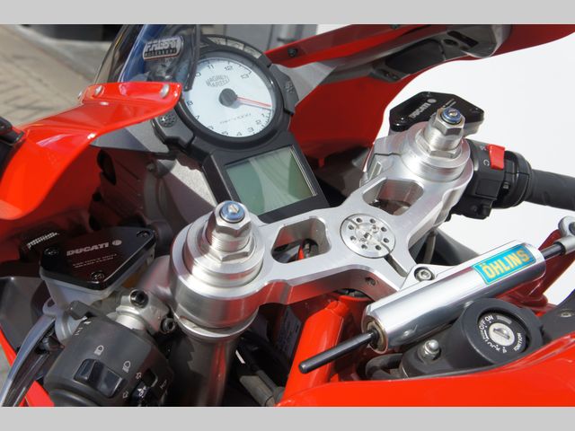 ducati - 749-s