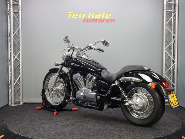 honda - vt-750-dc-shadow-spirit