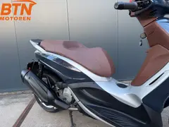 Piaggio Beverly 350 S ABS ASR 2021 occasion – foto 8 van 17