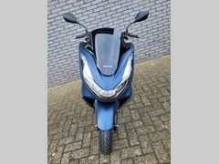 Honda PCX125 2025 nieuw – foto 2 van 5