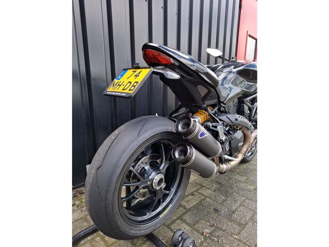 ducati - monster-1200-r